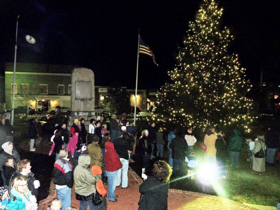 Christmas Tree Lighting in Downtown Louisa