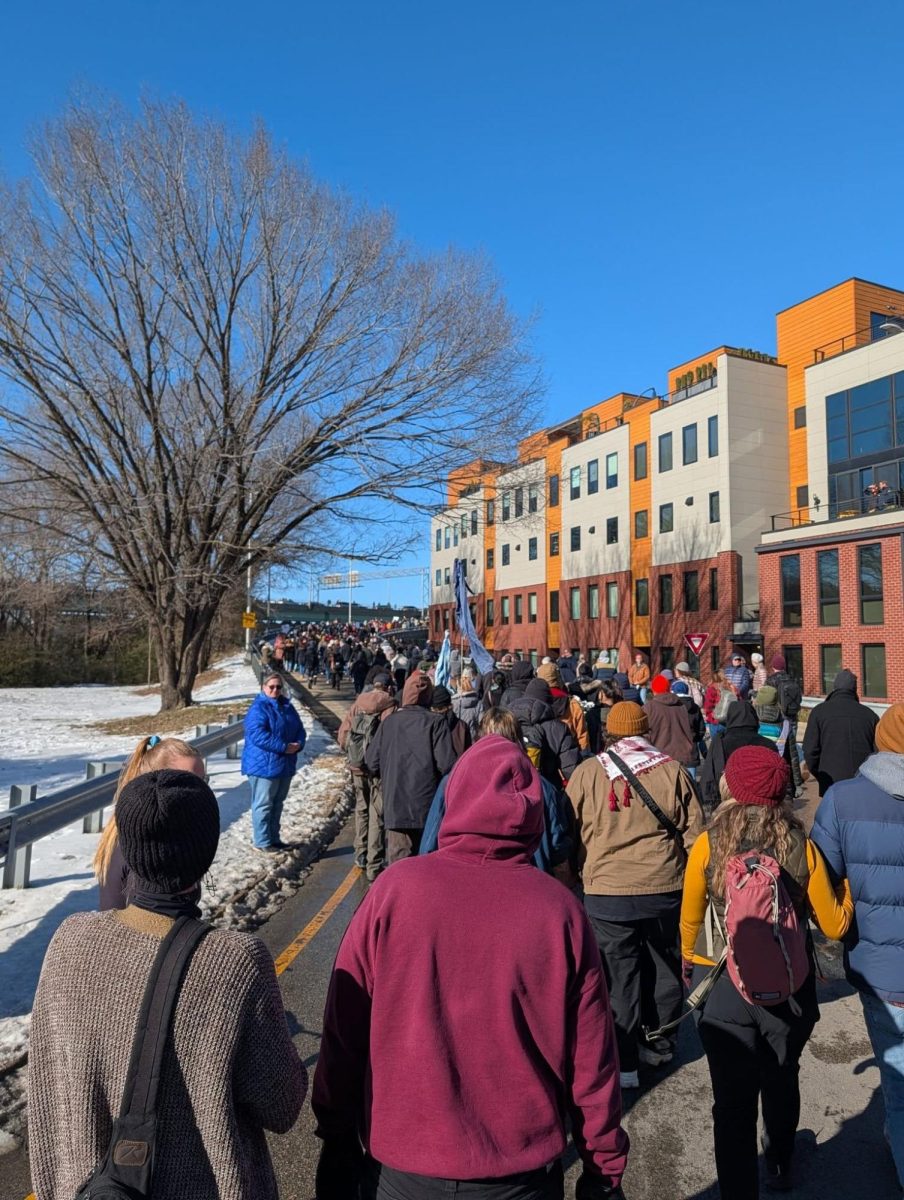 Crowd in Richmond surrounds the pilgrims. Courtesy of Davide D'Urbino.